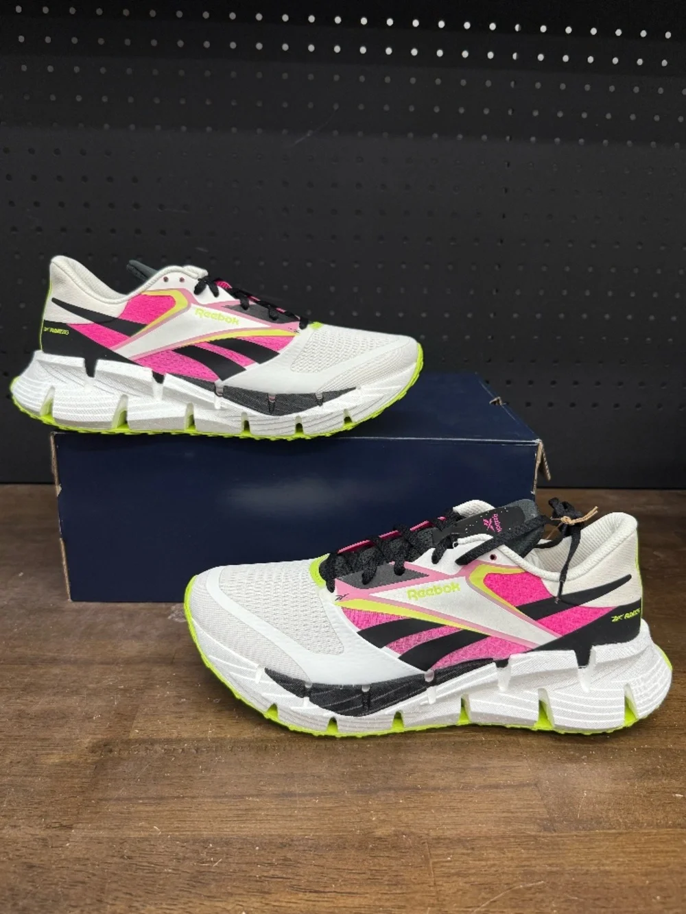 New W/ Box! Women's Reebok FloatZig 1 'Chalk Laser Pink' White Sneakers Size 12